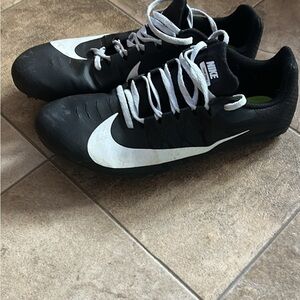 Nike Men's Black and White Athletic Shoes